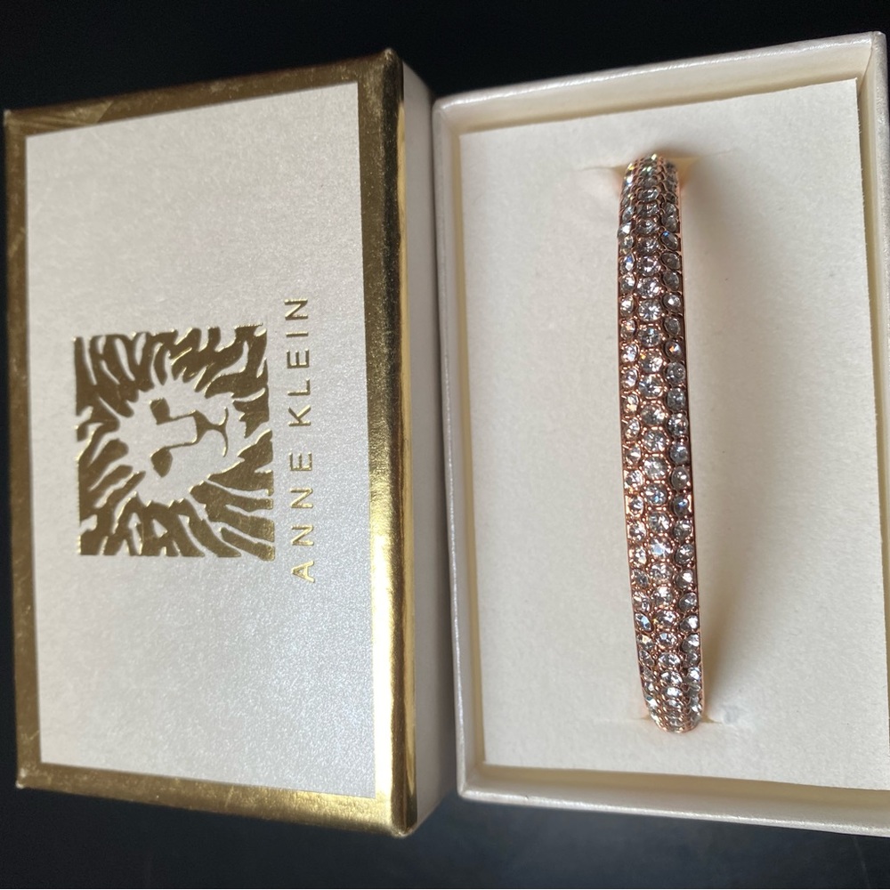 Anne Klein Rose Gold bracelet